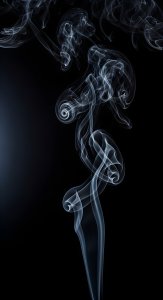 Cool Abstract Smoke Wallpaper 4K - Aesthetic Dark Mobile Background