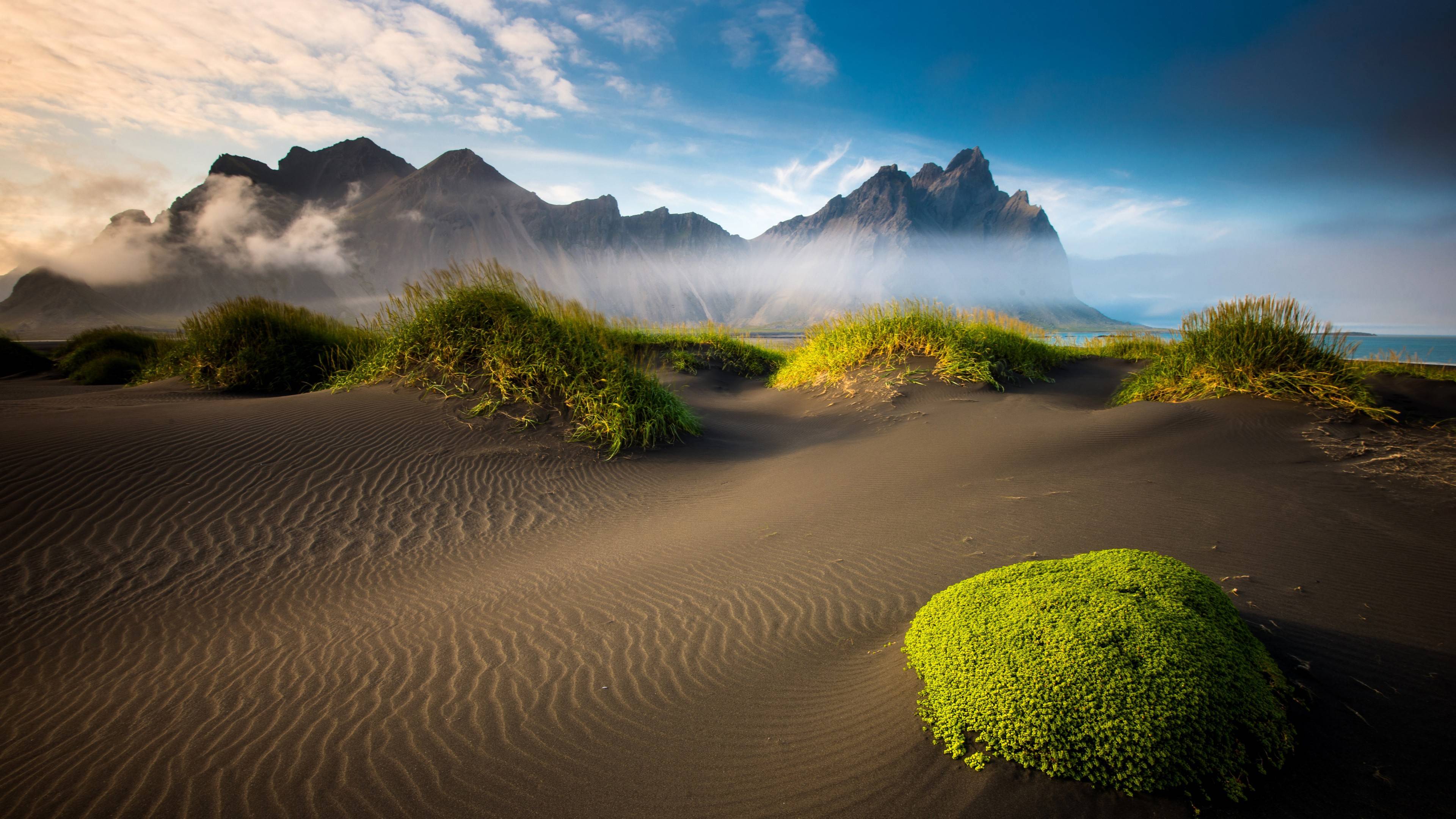 Stunning Vestrahorn Iceland Landscape Wallpaper HD 4K Aesthetic